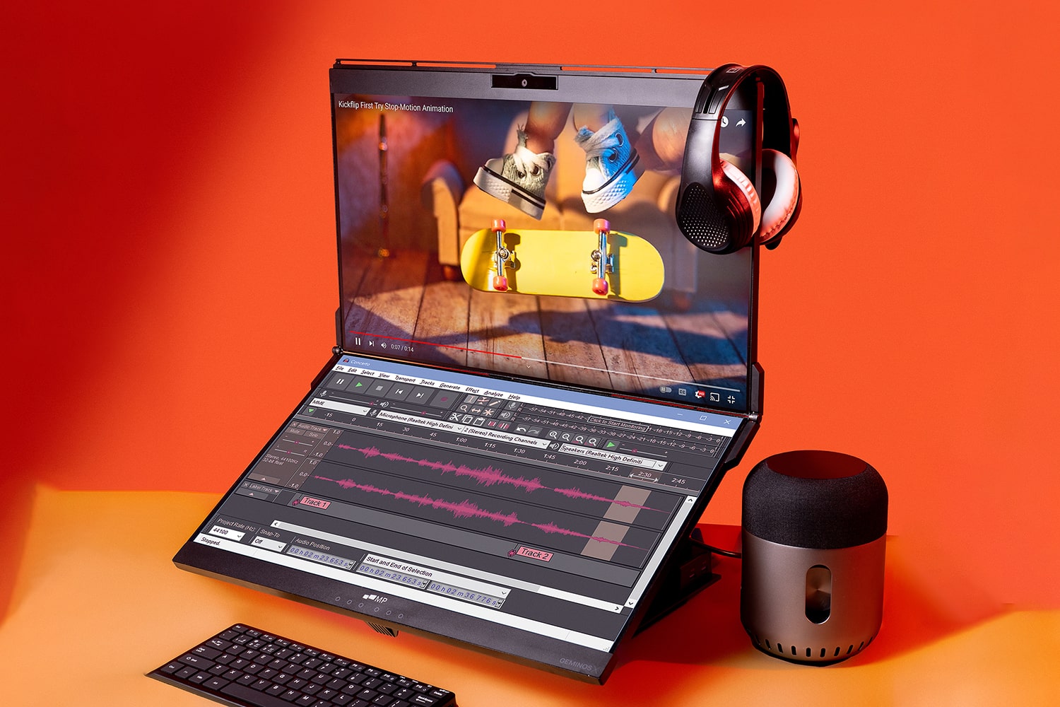 Stacked Monitor Examples of Ergonomic Design in Technology