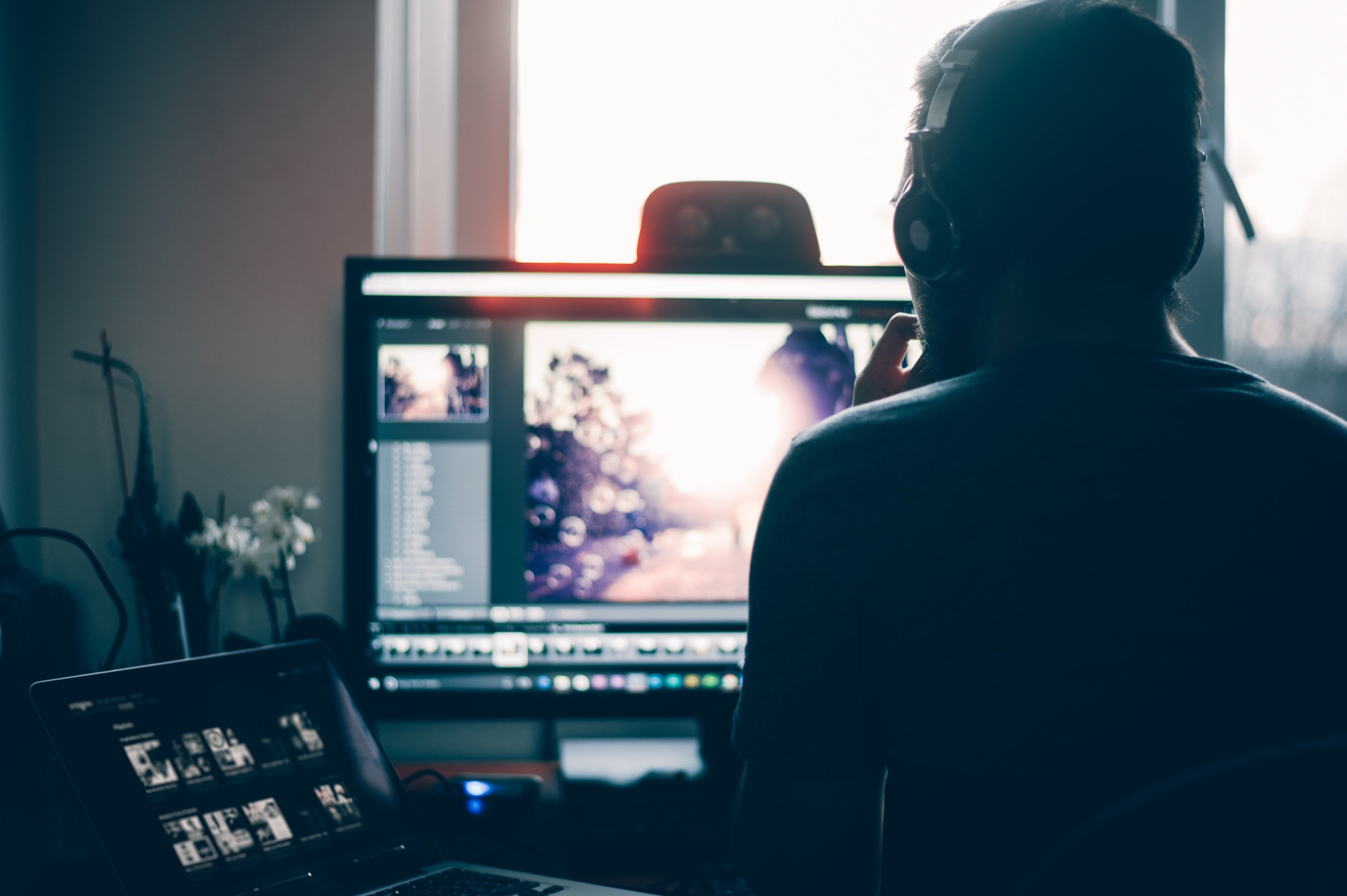 What Type of Monitor is Best for Photo Editing?
