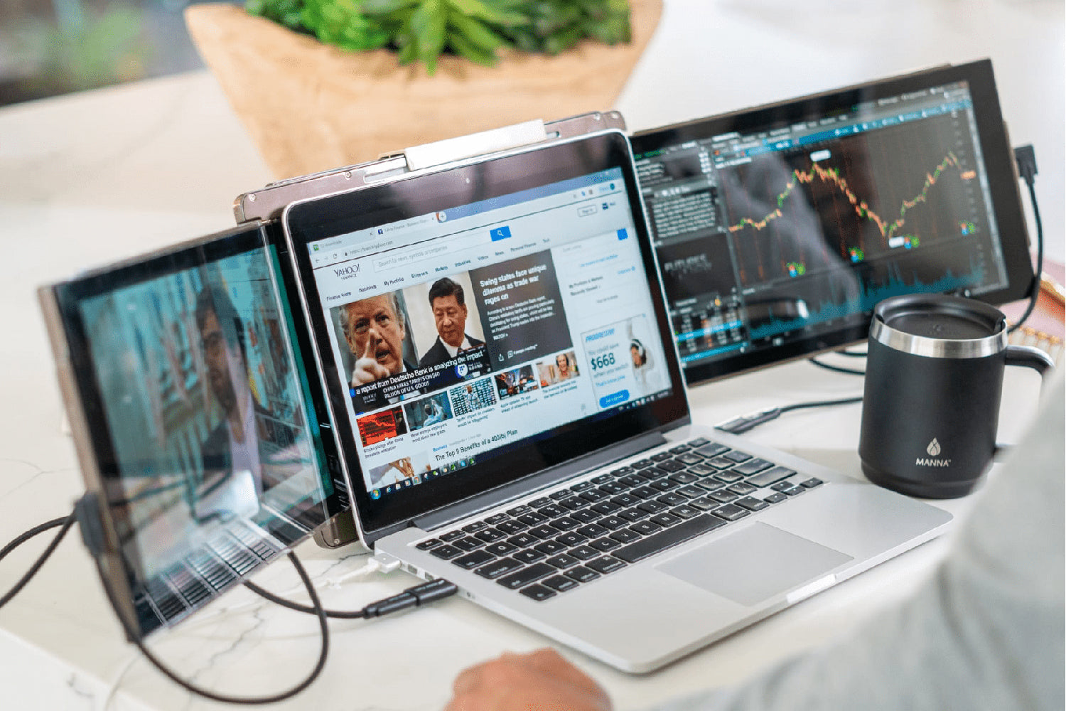 Trio triple screen extender