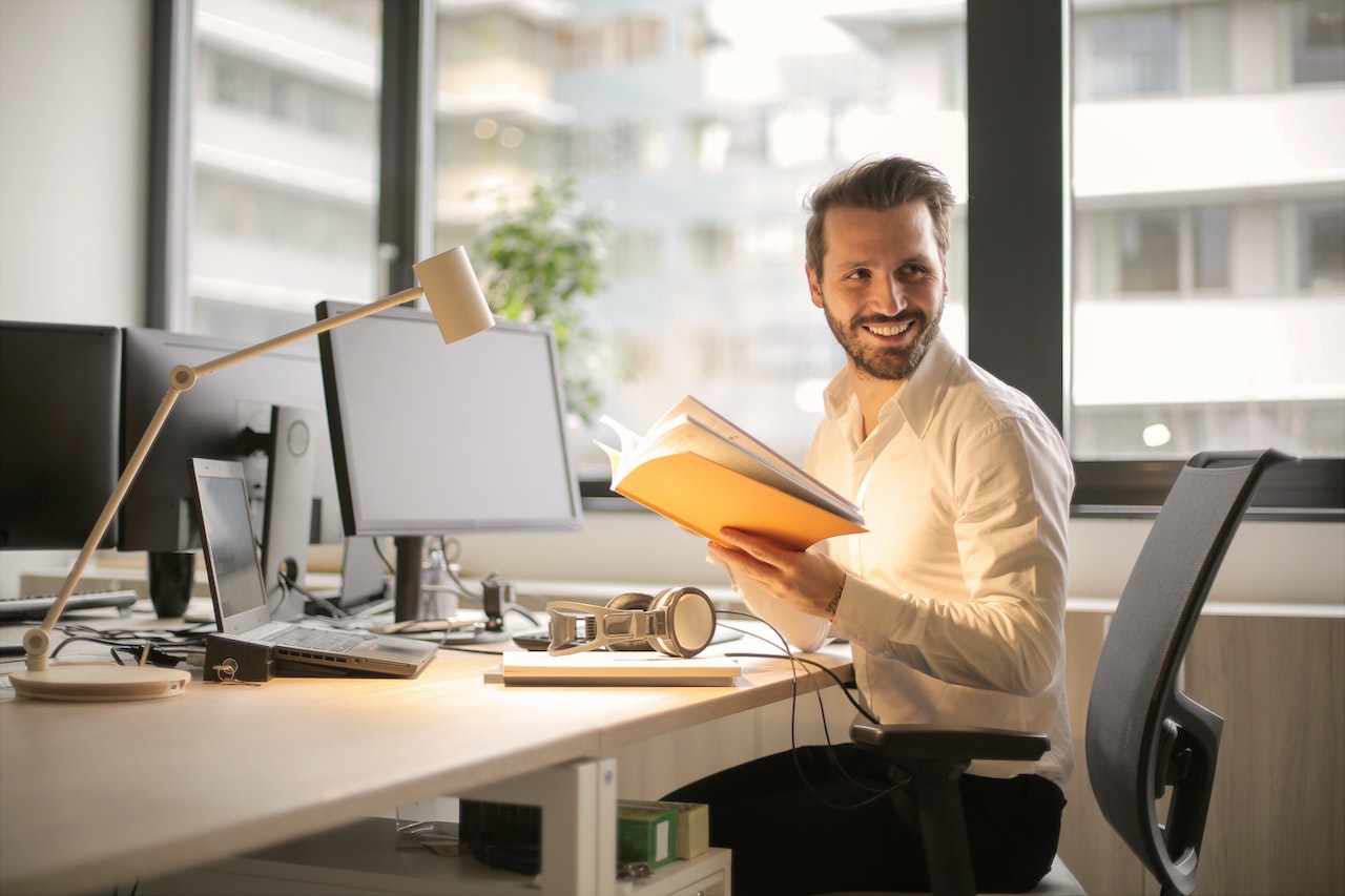 Proper Desk Posture: How to Sit Properly at a Desk, According to Ergonomics