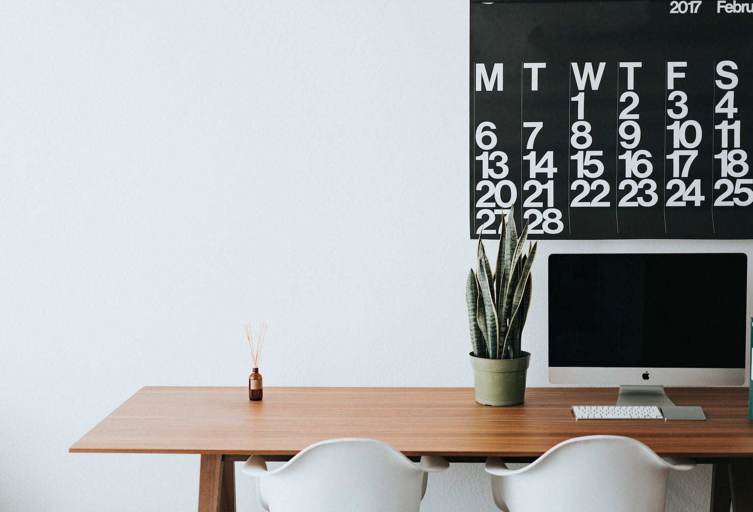 6 Tips for Crafting a Minimalist Desk Setup