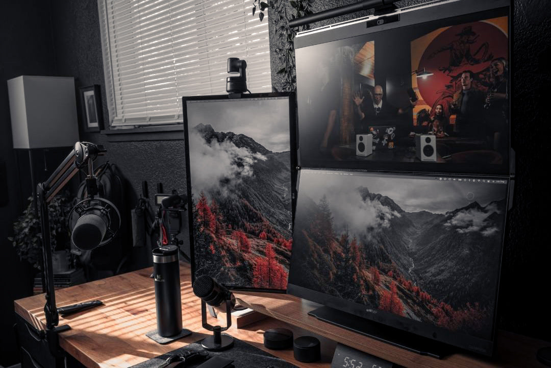 Stacked Monitor Ergonomic Principles to Improve Your Health